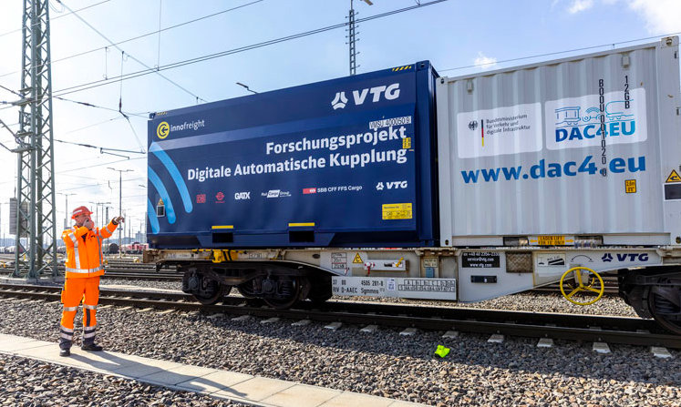 DIGITAL FREIGHT TRAIN EQUIPPED WITH DAC COMPLETES TEST RUN